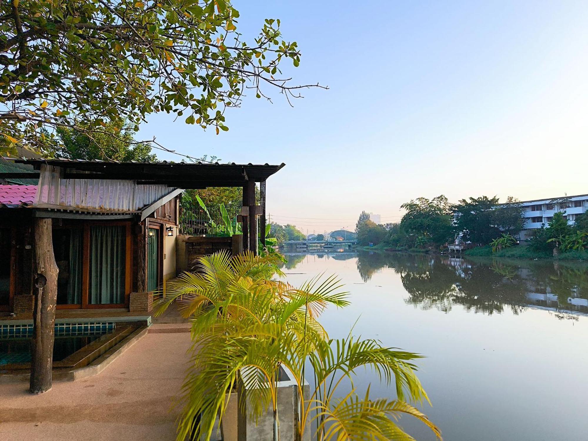 Tolani Riverside Villa Chiang Mai Exterior foto